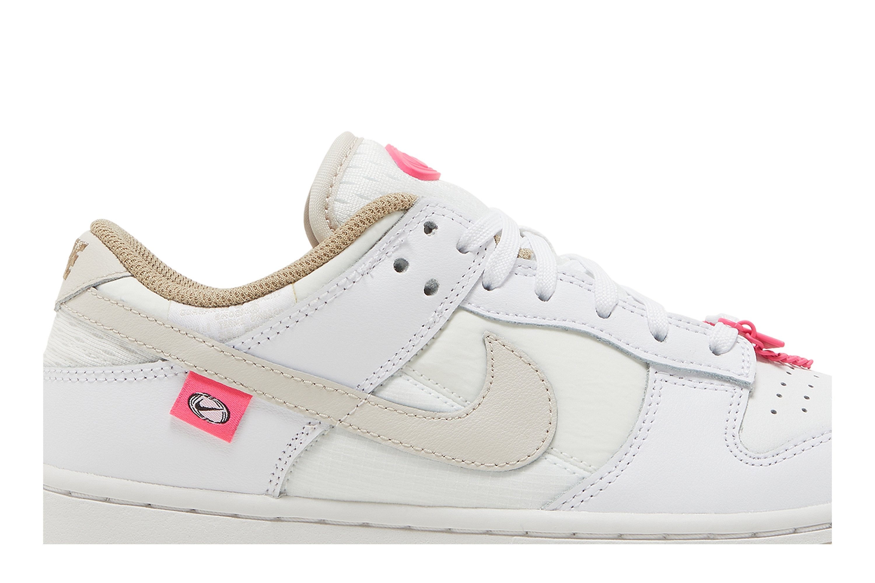 Wmns Dunk Low &