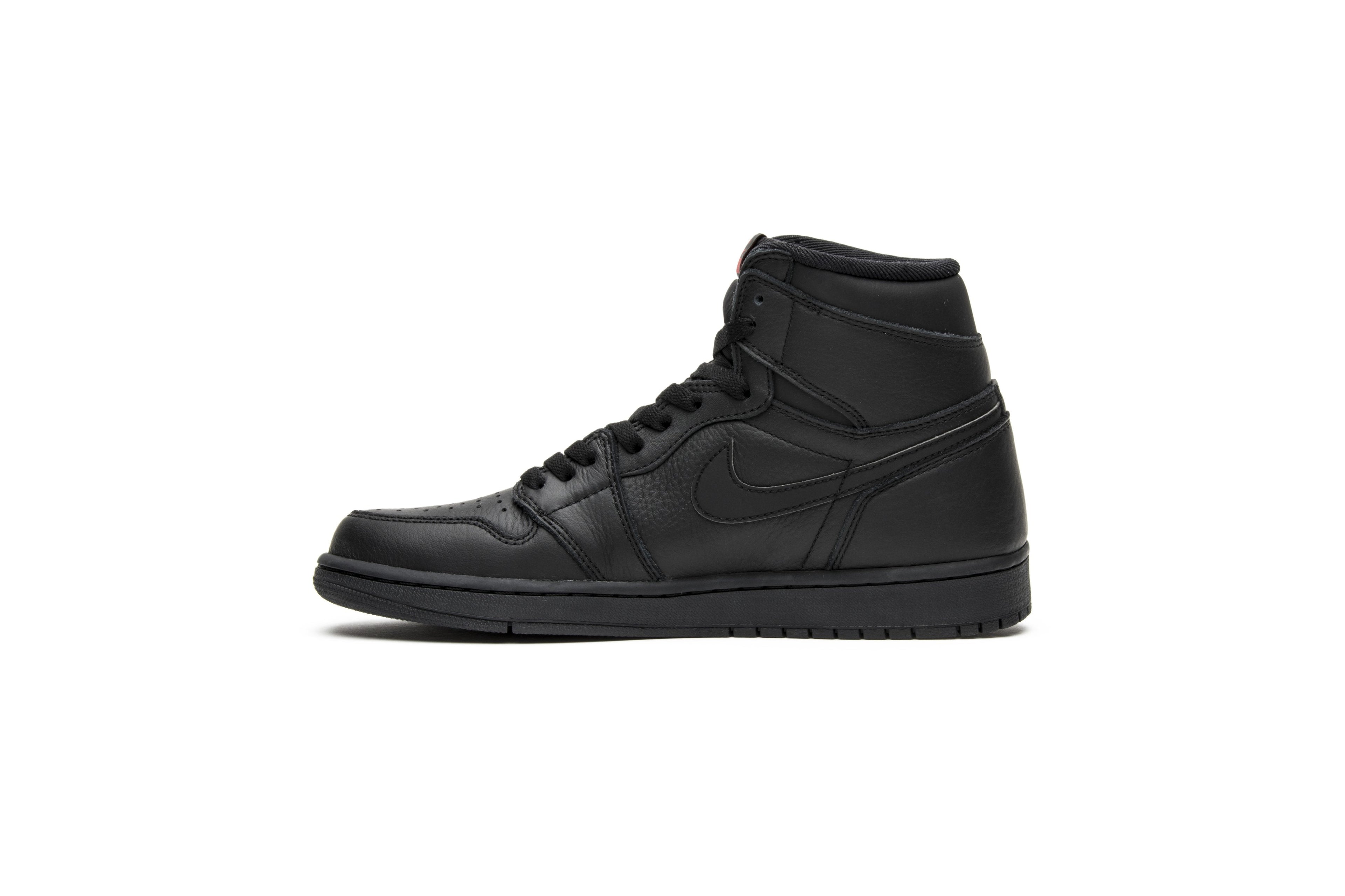 Air Jordan 1 Retro High OG &