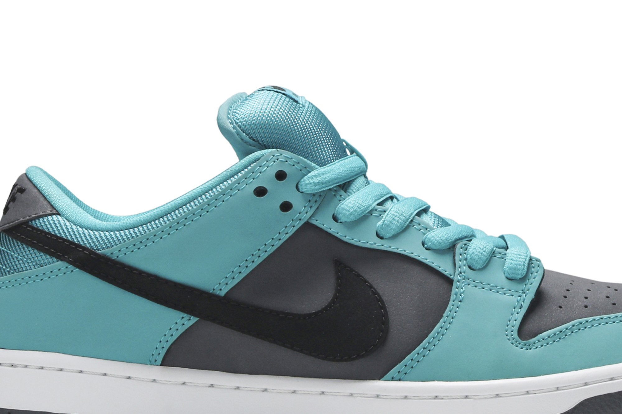 SB Dunk Low Pro