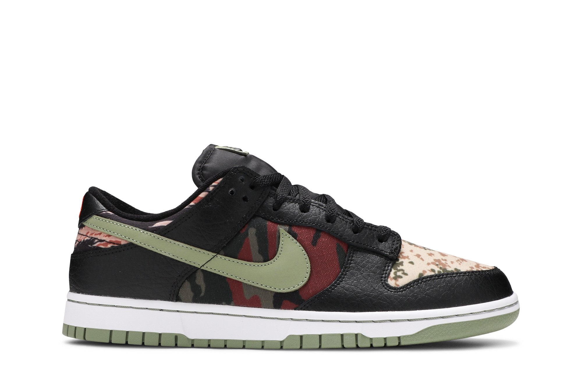 Dunk Low SE &