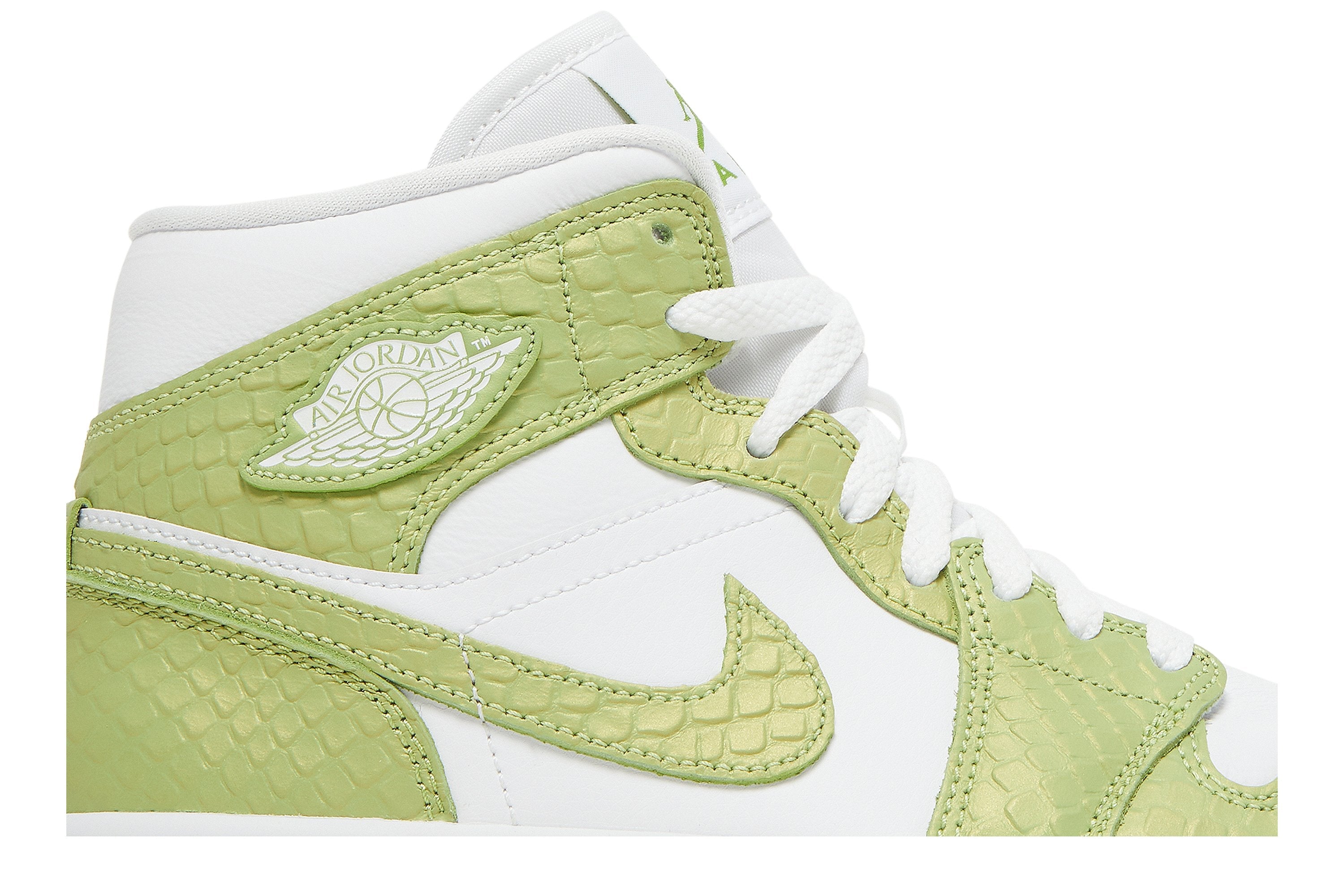 Wmns Air Jordan 1 Mid SE &