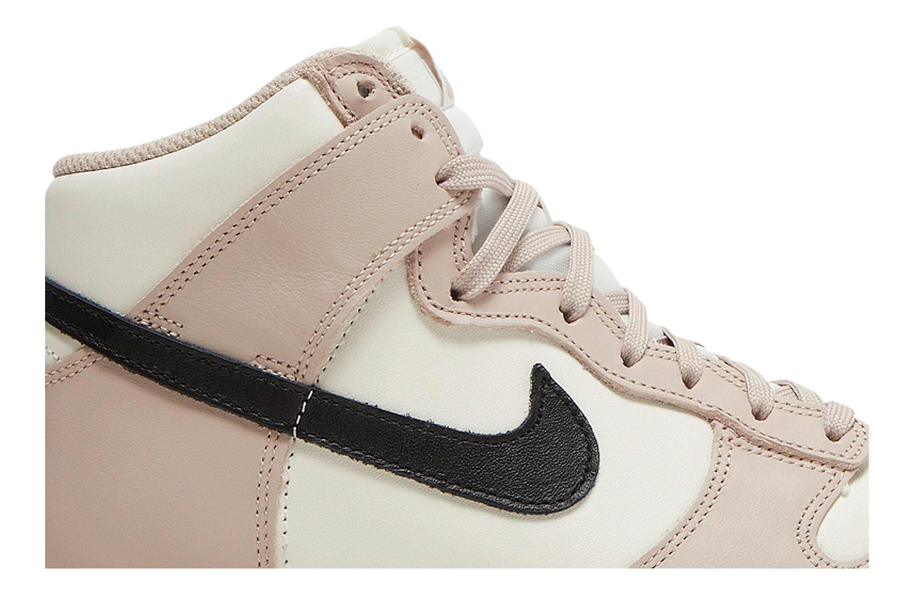 Wmns Dunk High &