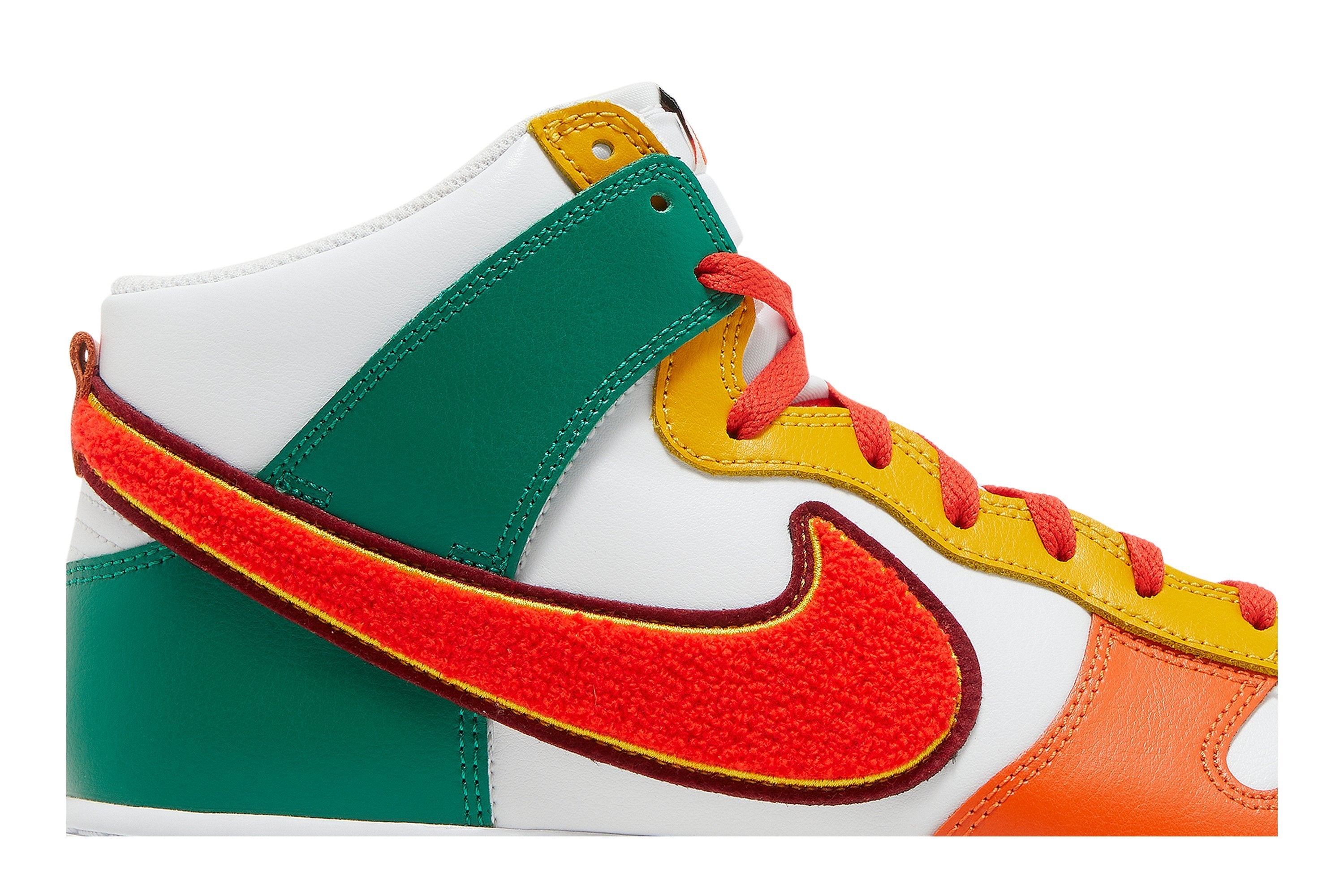 Dunk High Retro University &
