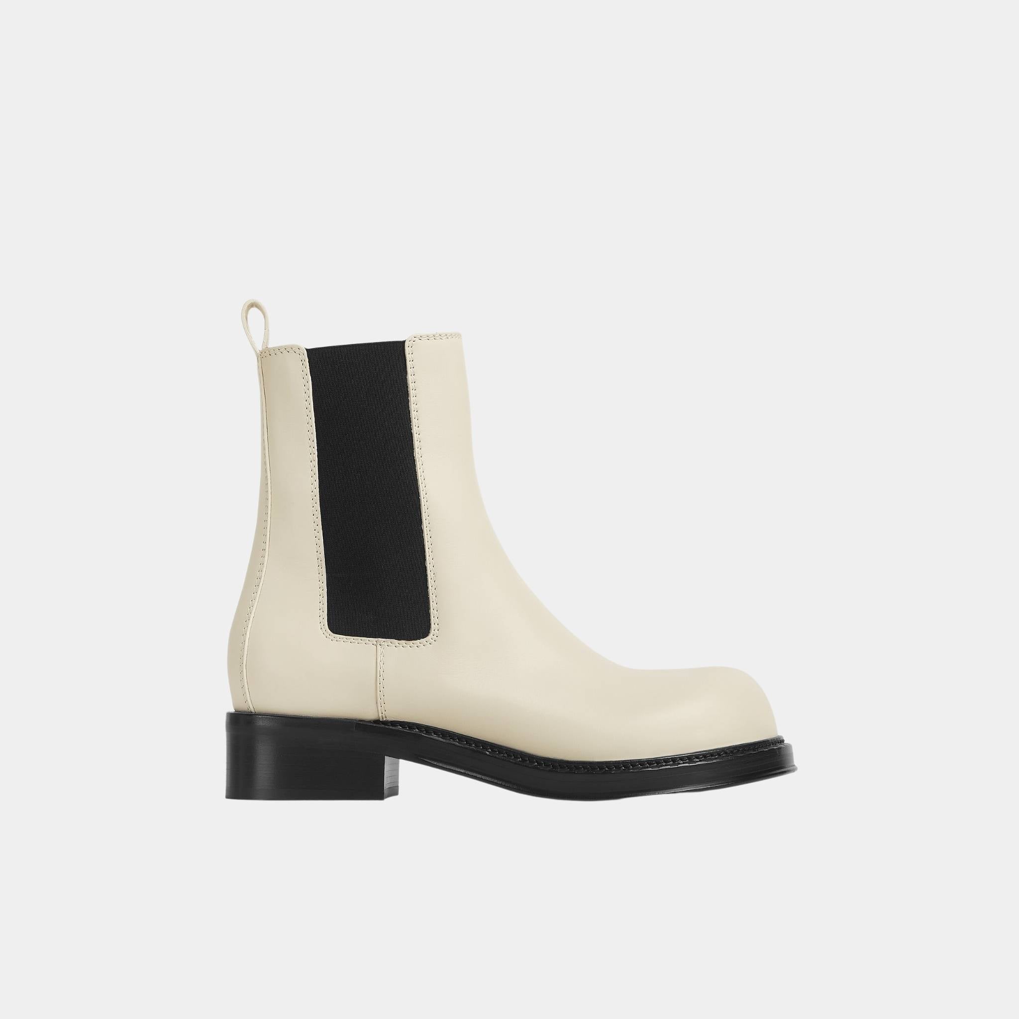 Cliff Chelsea Boot Calfskin Voluminous Toe Shape