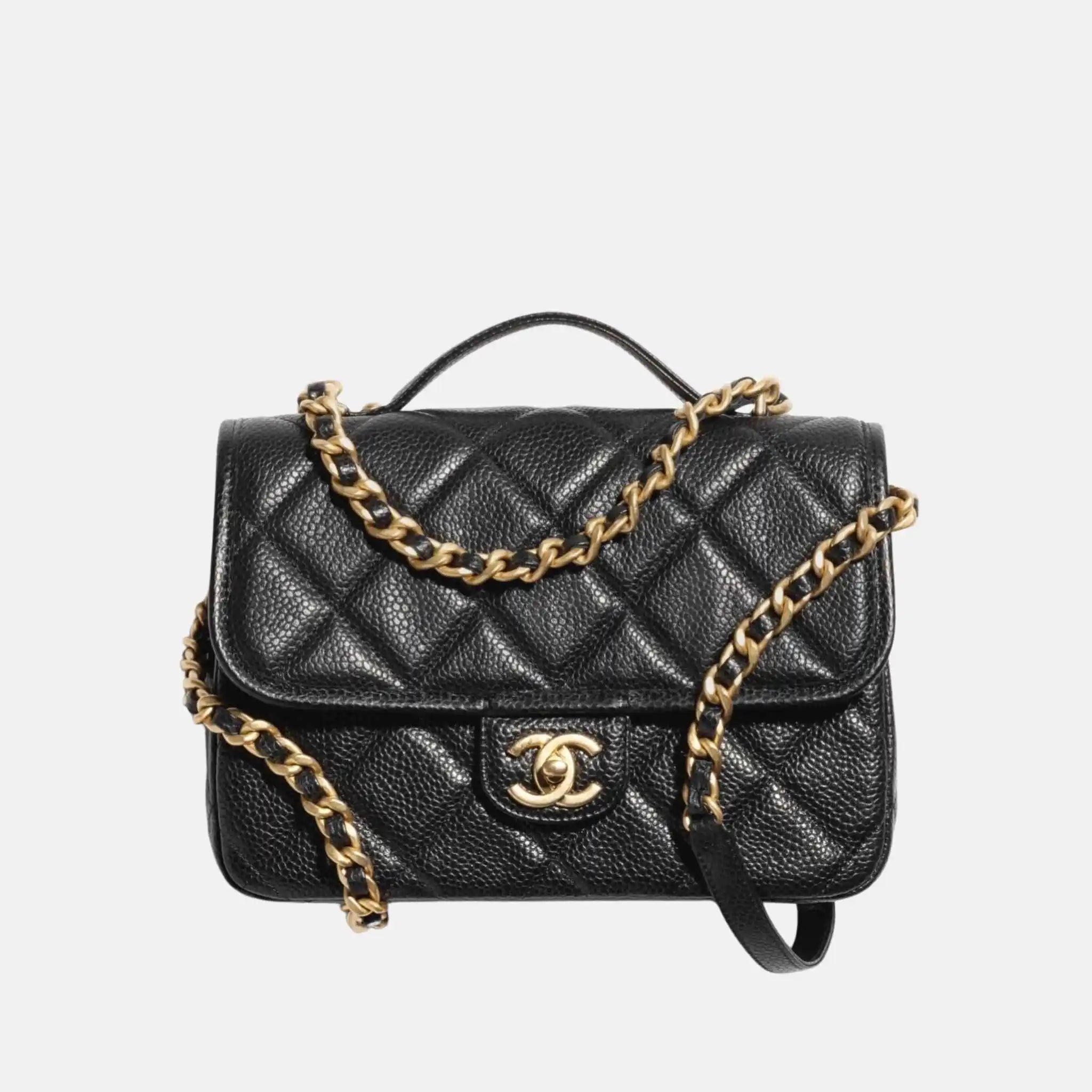 Backpack In Grained Shiny Calfskin And Gold Tone Metal