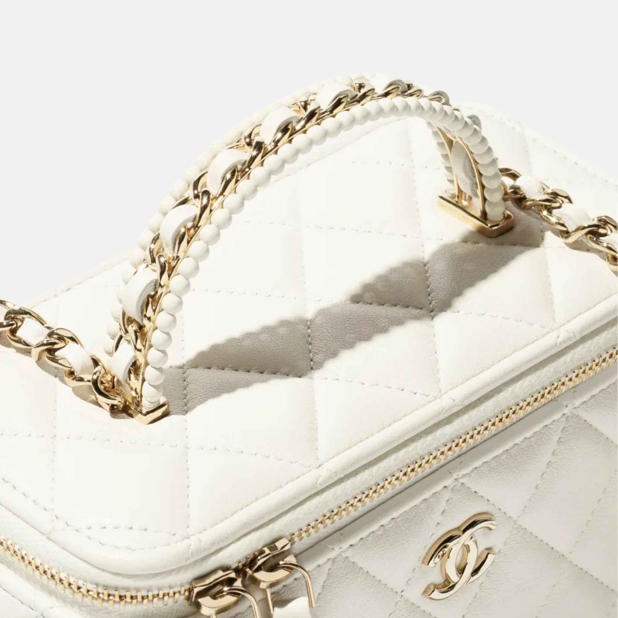 Long Vanity With Chain In Lambskin & Pearls White