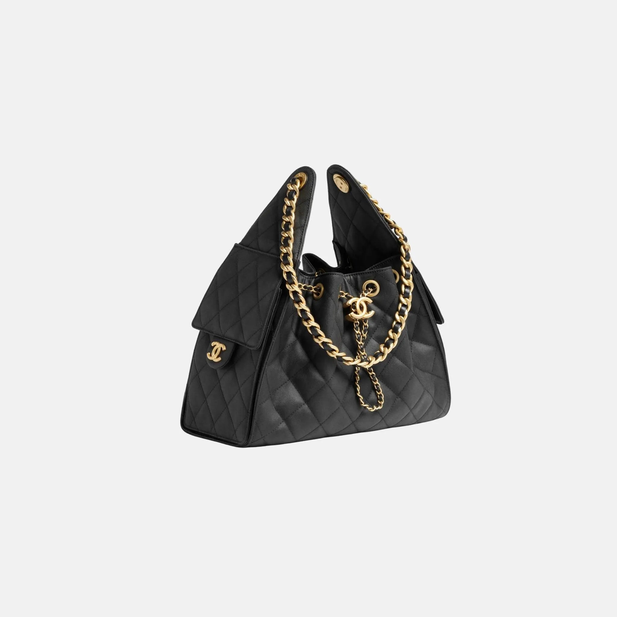 Small Chanel 25 Bag in Canvas and Gold Metal