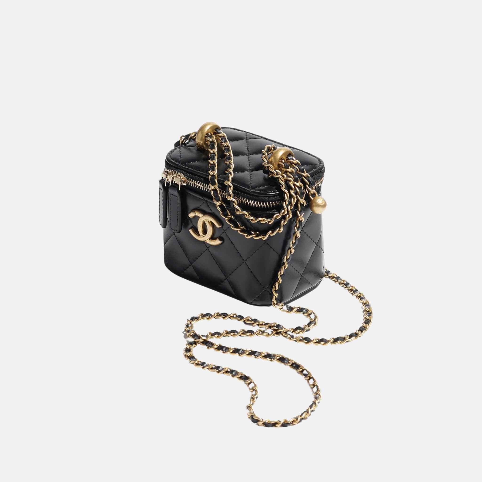 Small Vanity With Chain In Shiny Calfskin Black