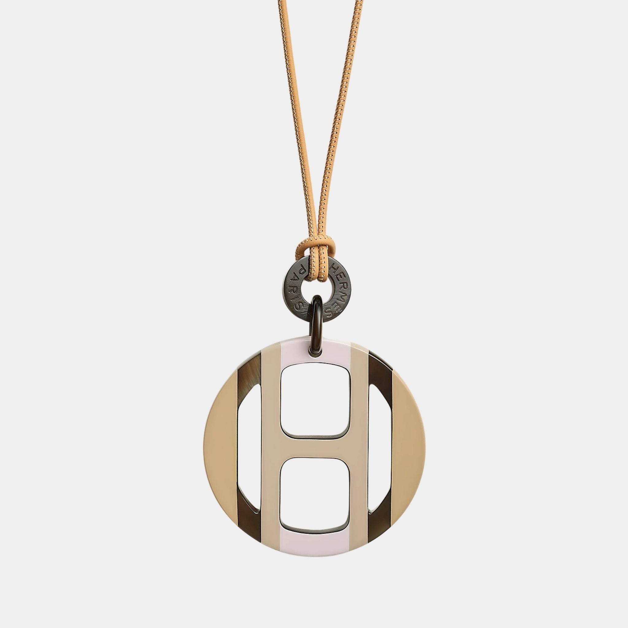 H Equipe Pendant Lacquered Horn
