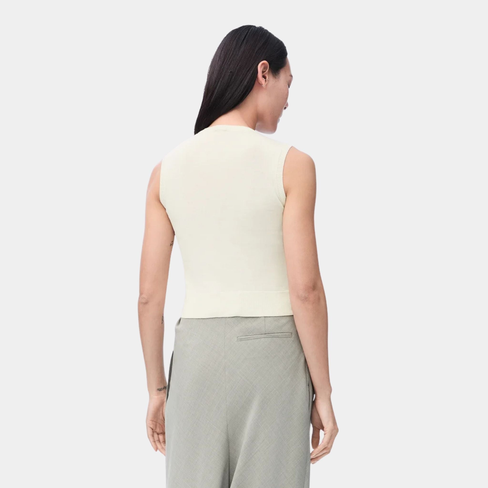 Sleeveless Sweater in Wool