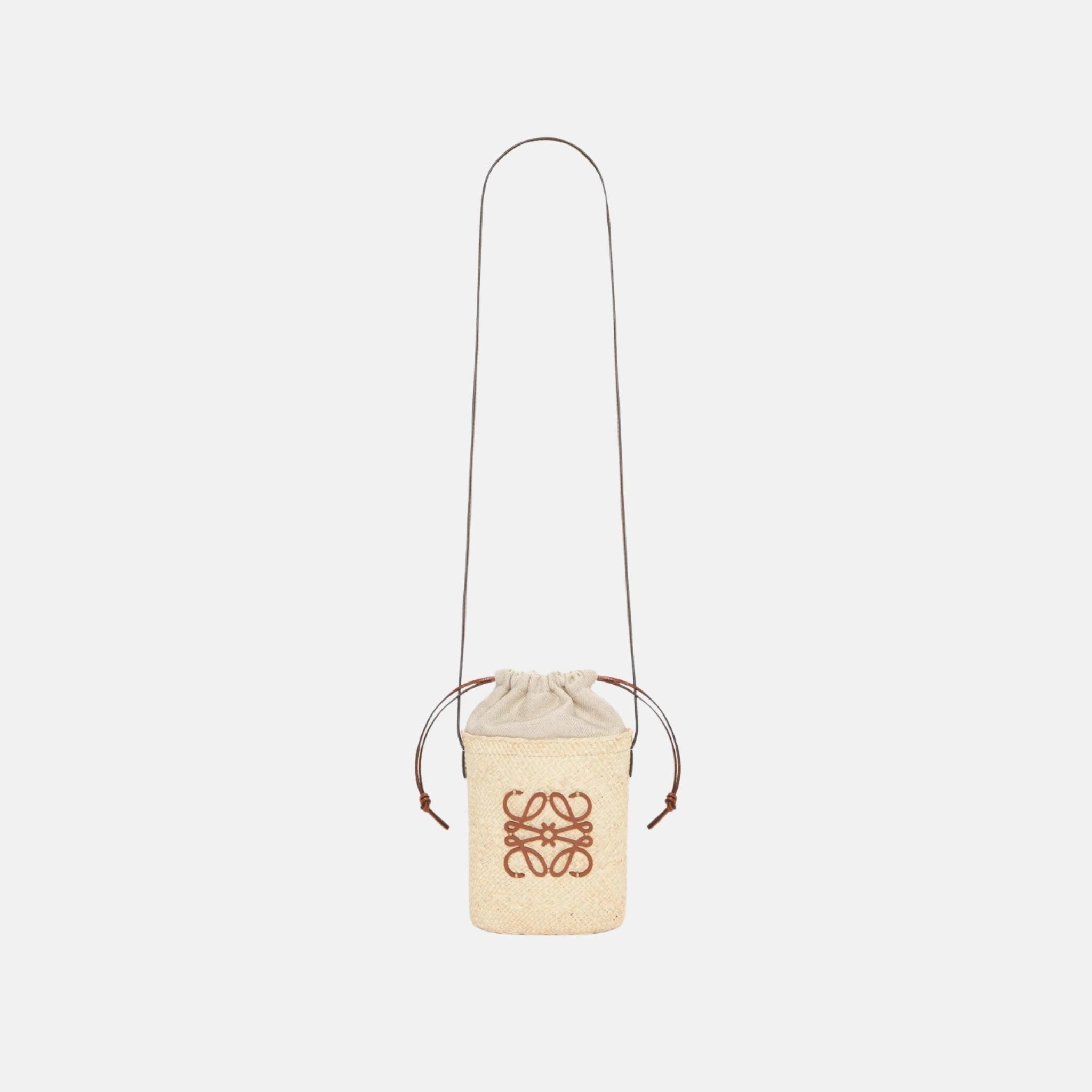 Square Pocket in Iraca Palm and Calfskin