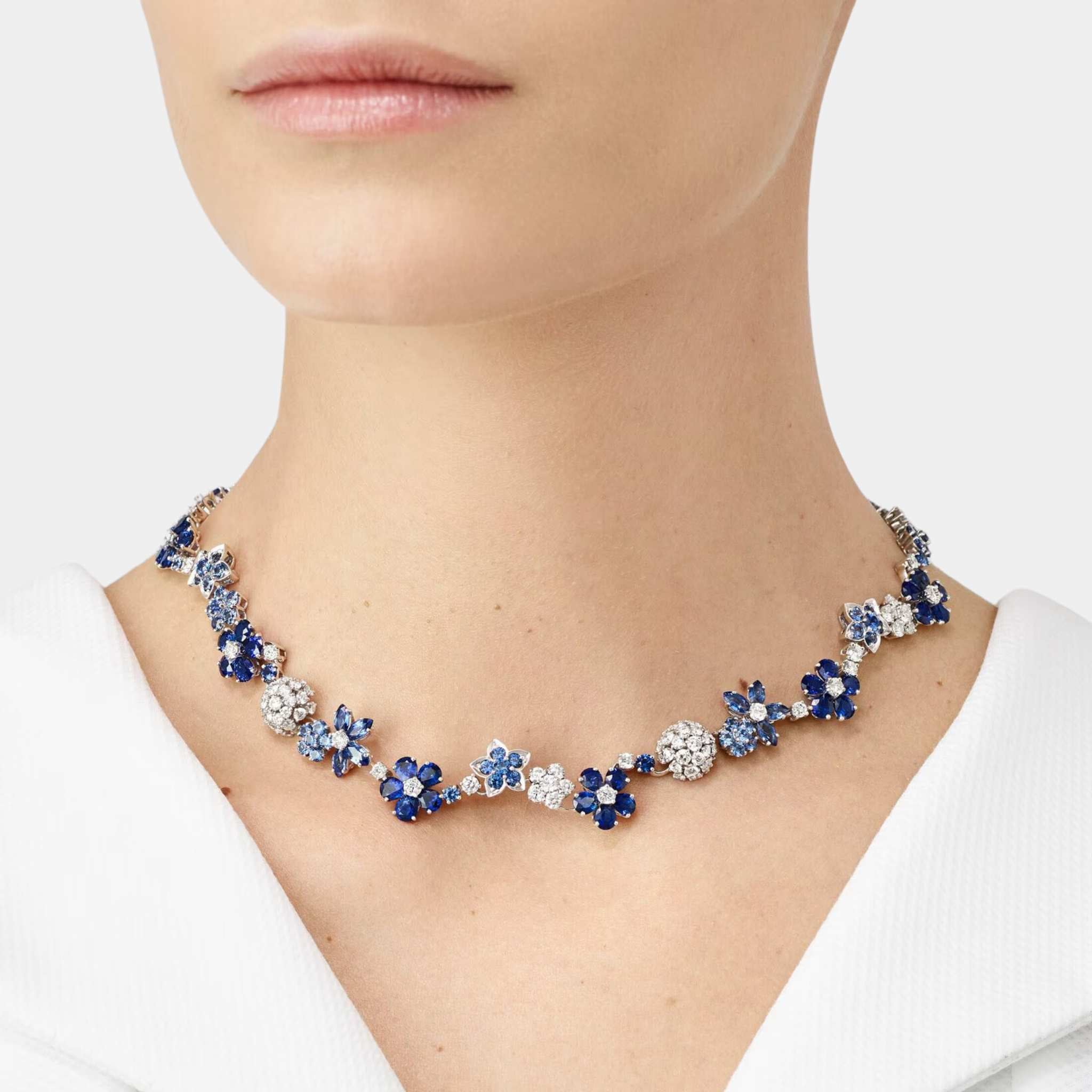 Folie des Prés Necklace in White Gold & Diamonds