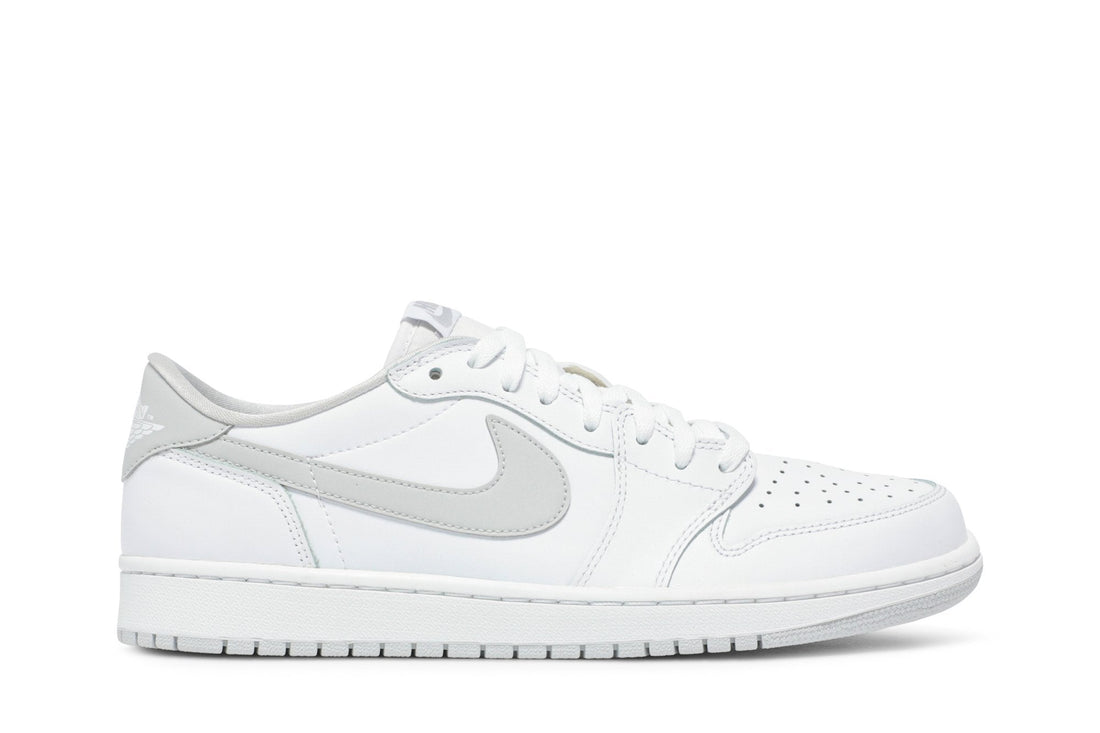 Air Jordan 1 Retro Low OG &