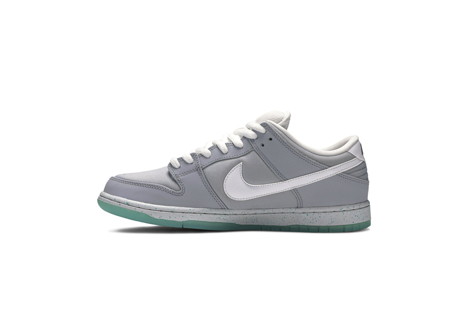 SB Dunk Low &