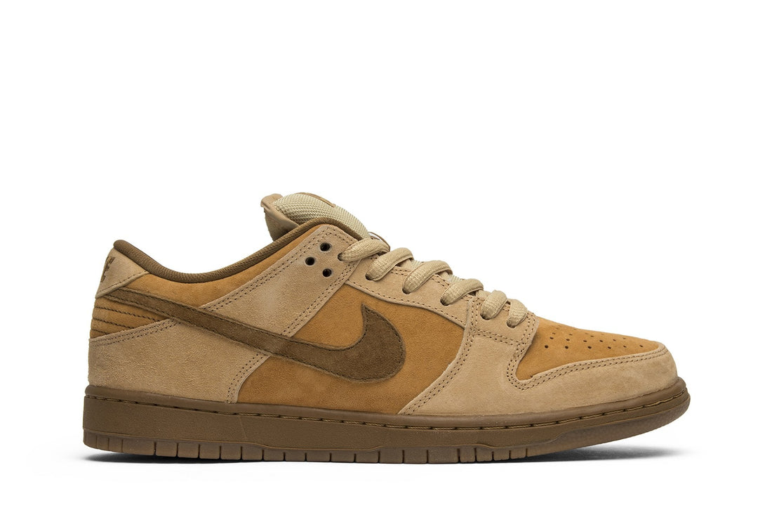 SB Dunk Low &