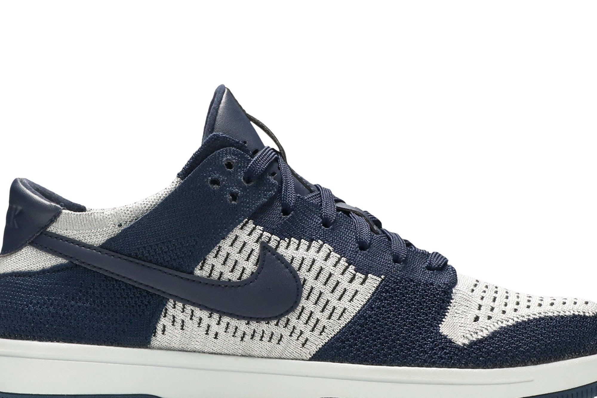 Dunk Low Flyknit &