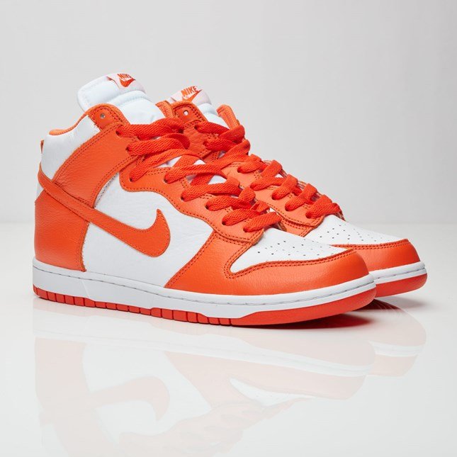 Dunk High Retro QS &