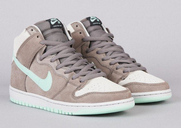 Dunk High Pro SB &