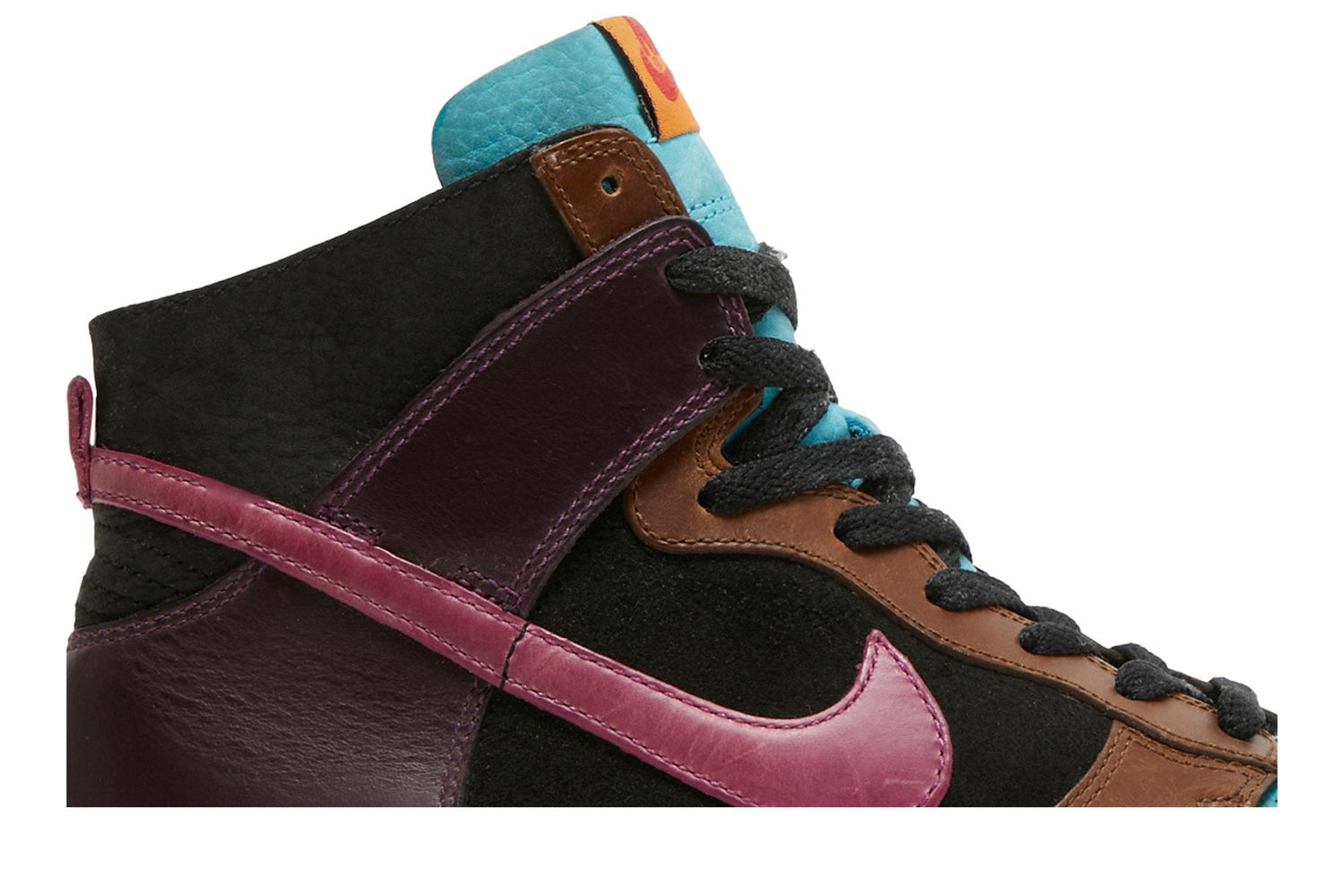 Undefeated x Dunk High NL