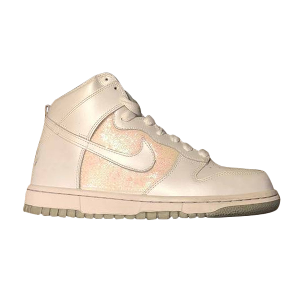 Wmns Dunk Sky High 6.0 &