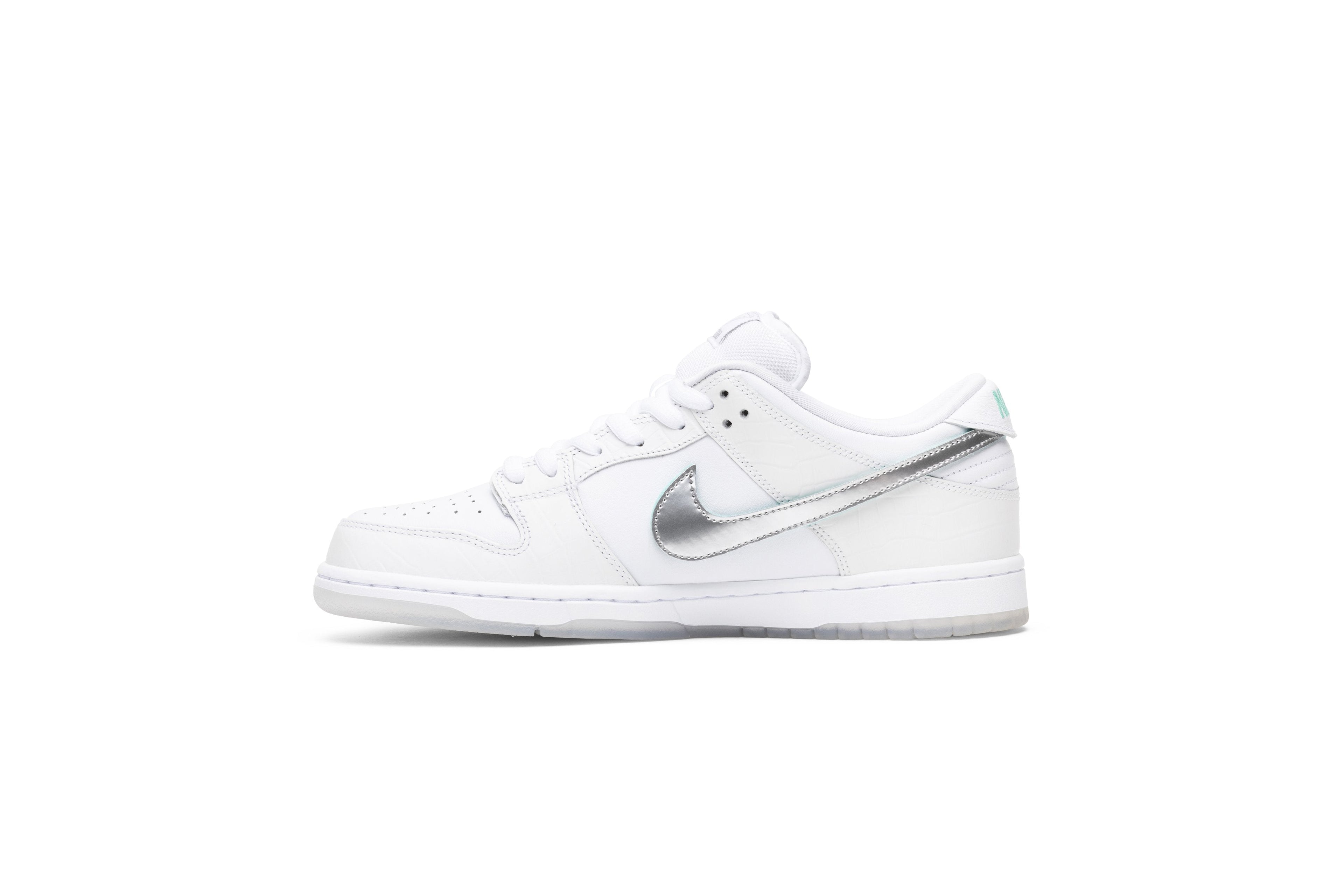 Diamond Supply Co. x Dunk Low Pro SB &