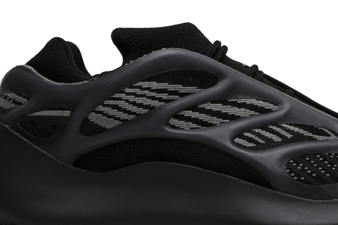 Yeezy 700 V3 &