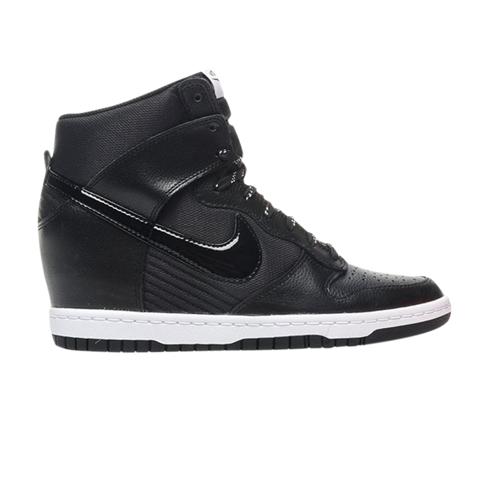Wmns Dunk Sky High Essential &