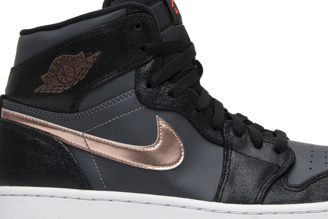 Air Jordan 1 Retro High &