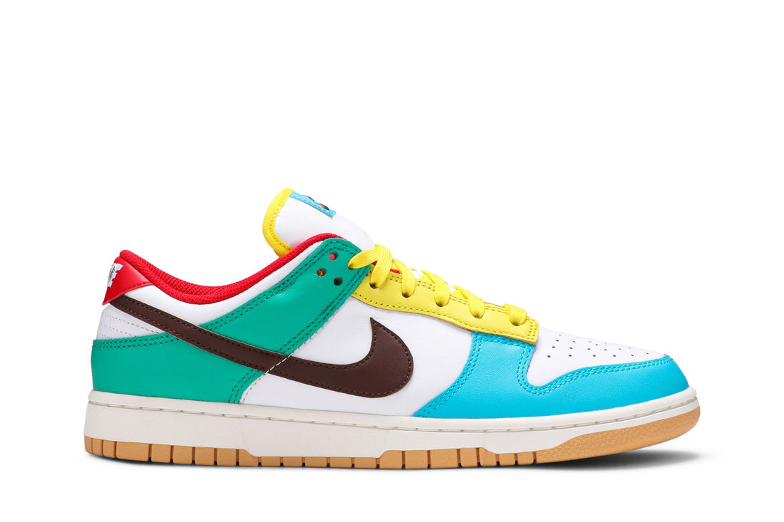 Dunk Low SE &
