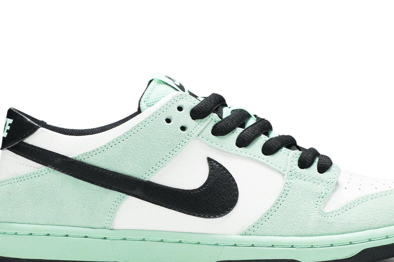 SB Dunk Low &