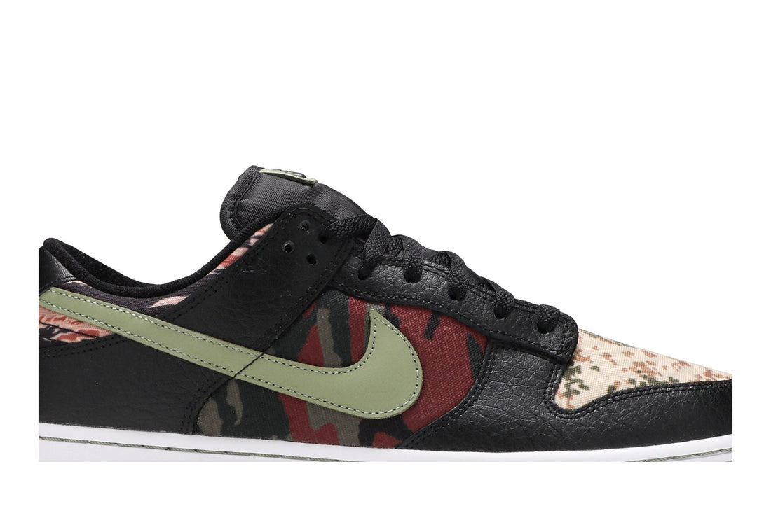 Dunk Low SE &