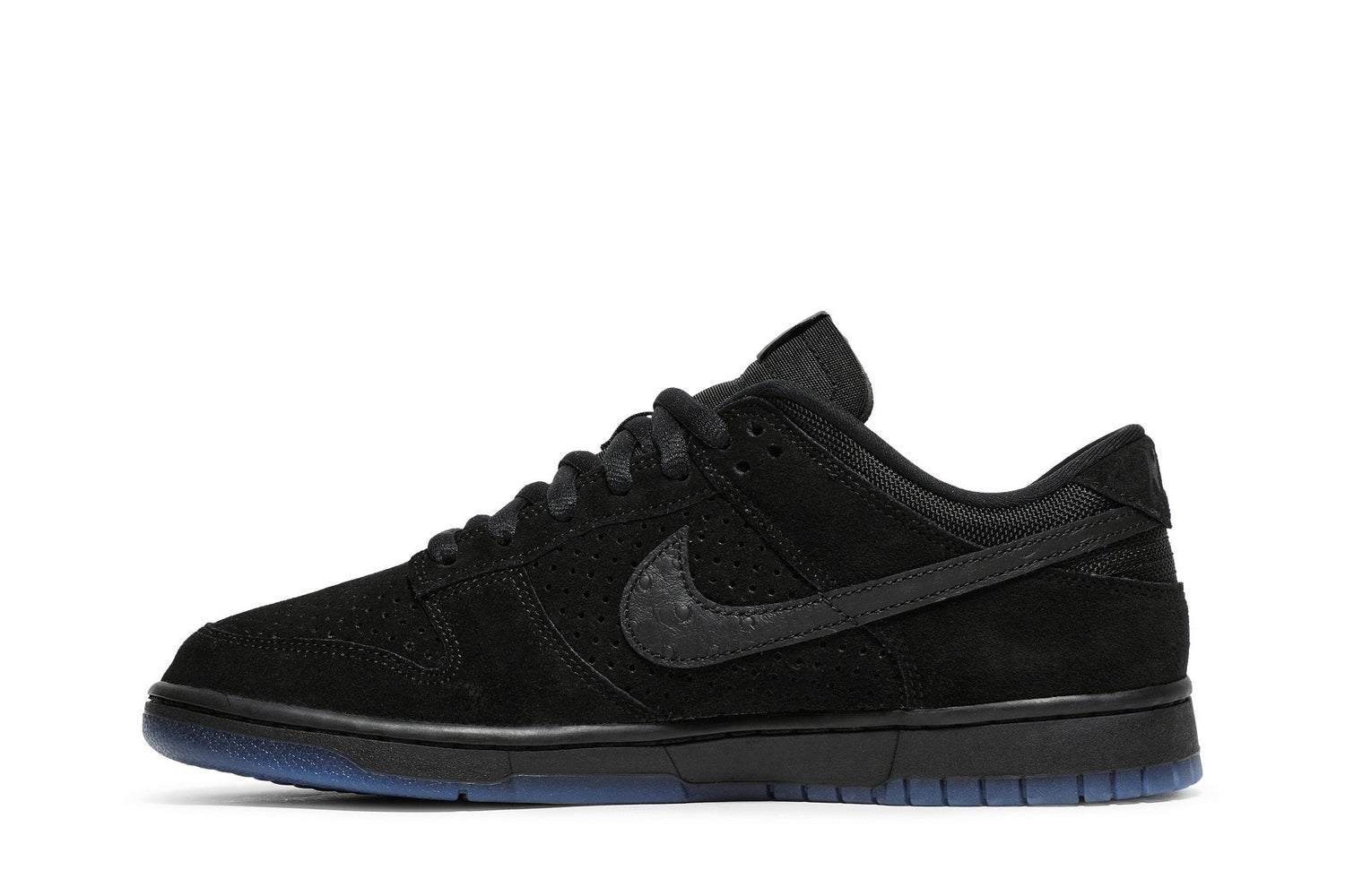 Undefeated x Dunk Low &