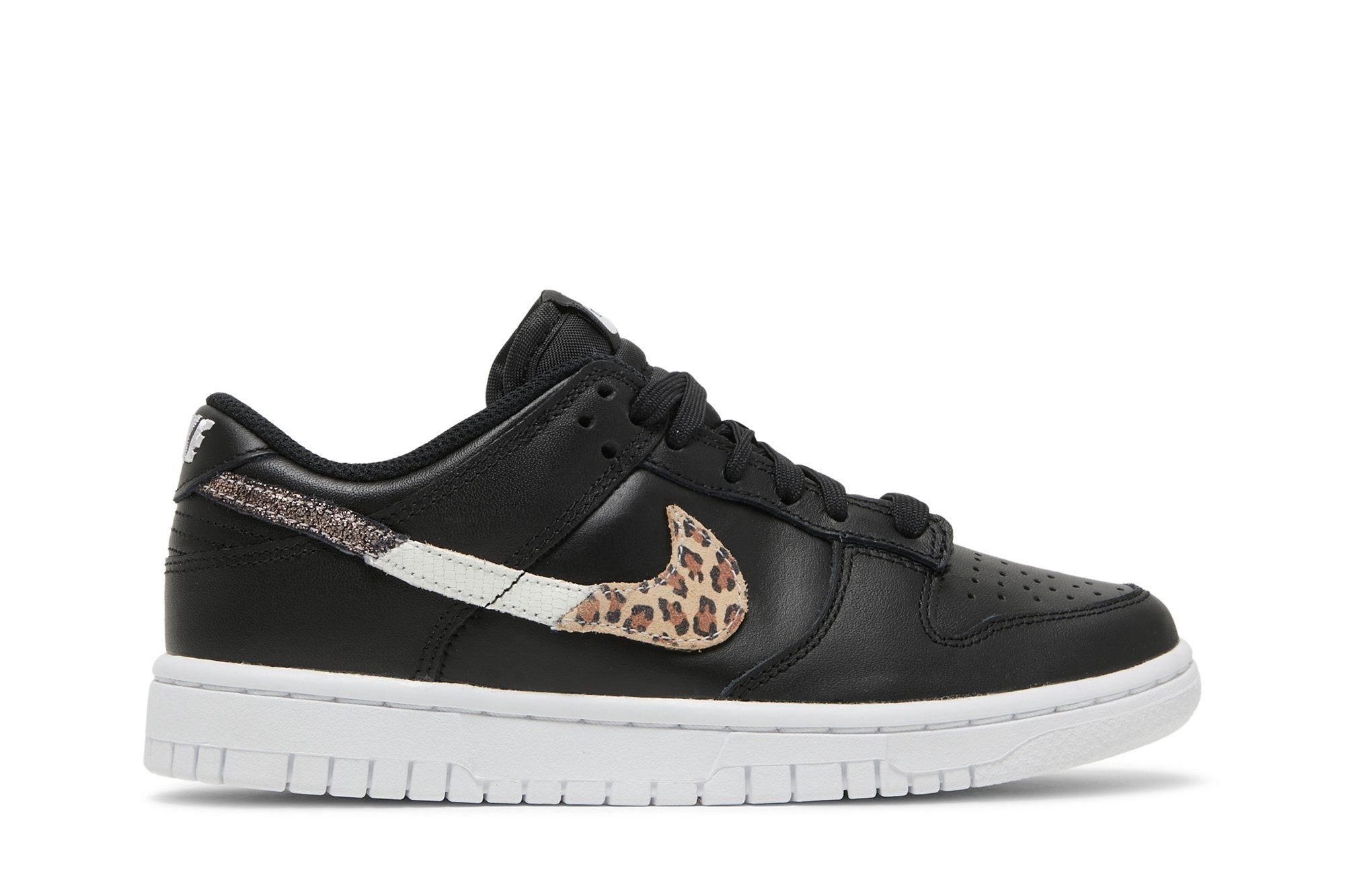 Wmns Dunk Low SE &