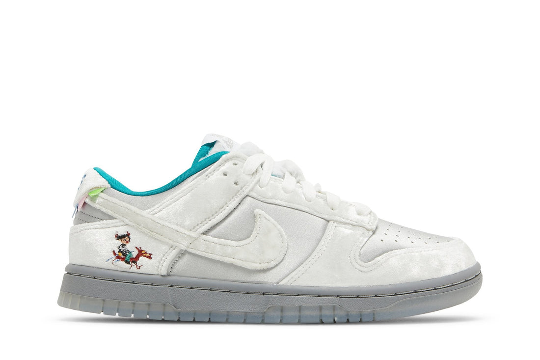 Wmns Dunk Low &