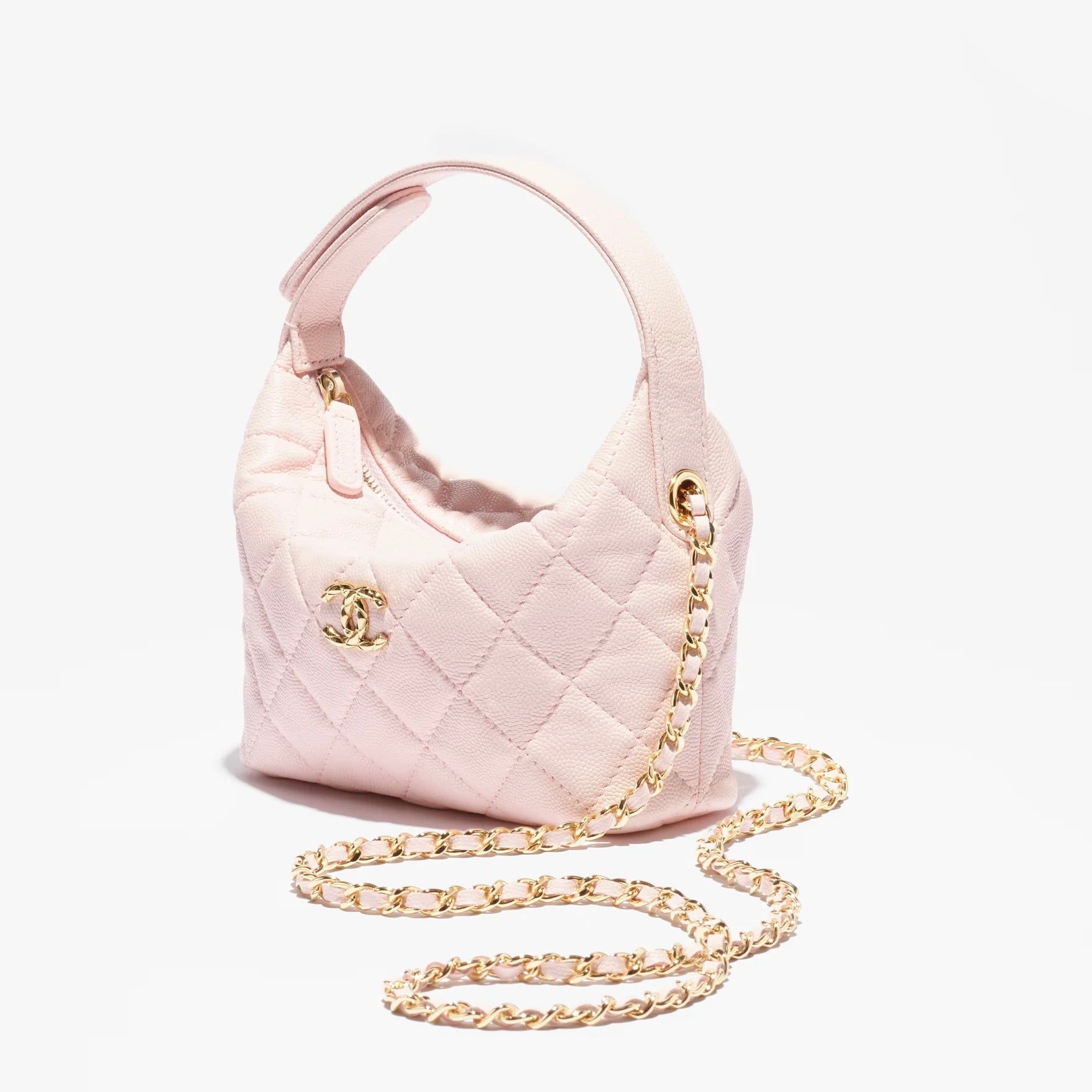 Clutch With Chain in Grained Shiny Calfskin