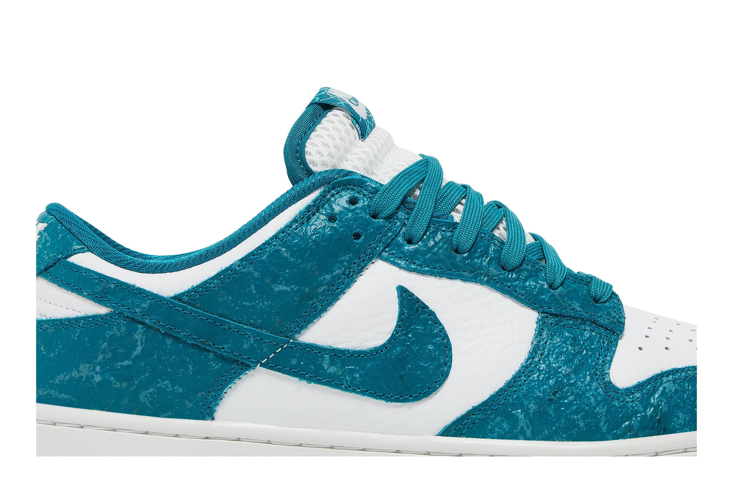 Wmns Dunk Low &