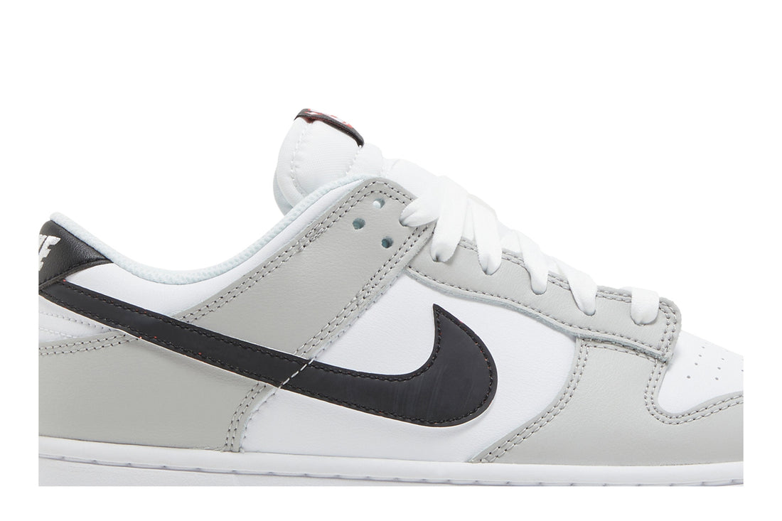 Dunk Low SE &