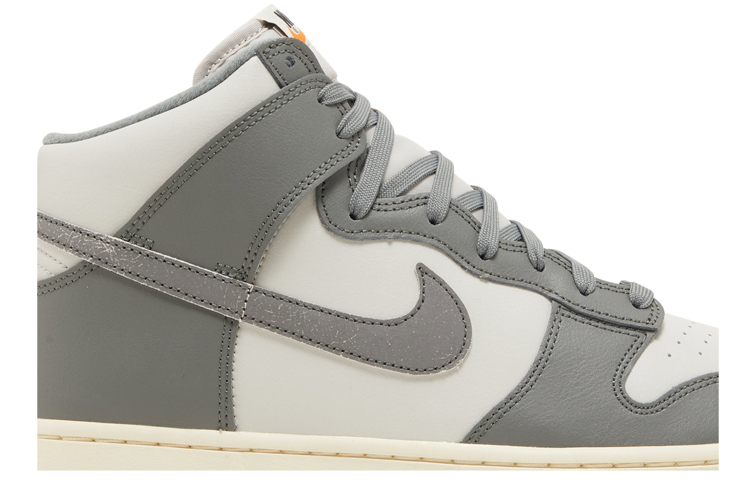 Dunk High Retro SE &