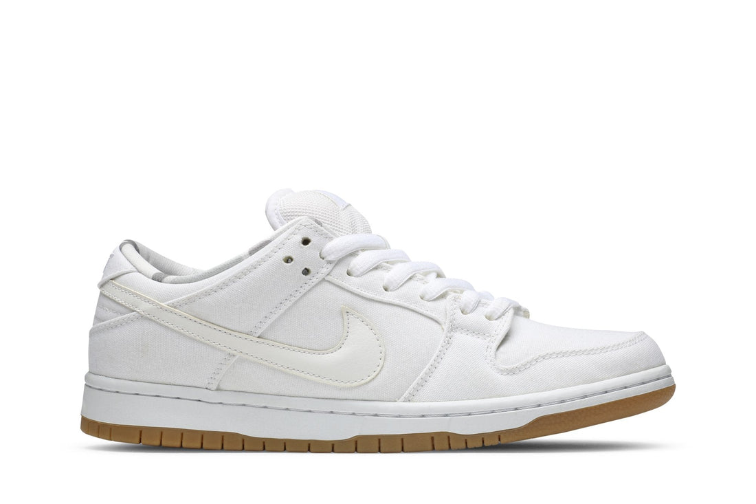 SB Dunk Low &