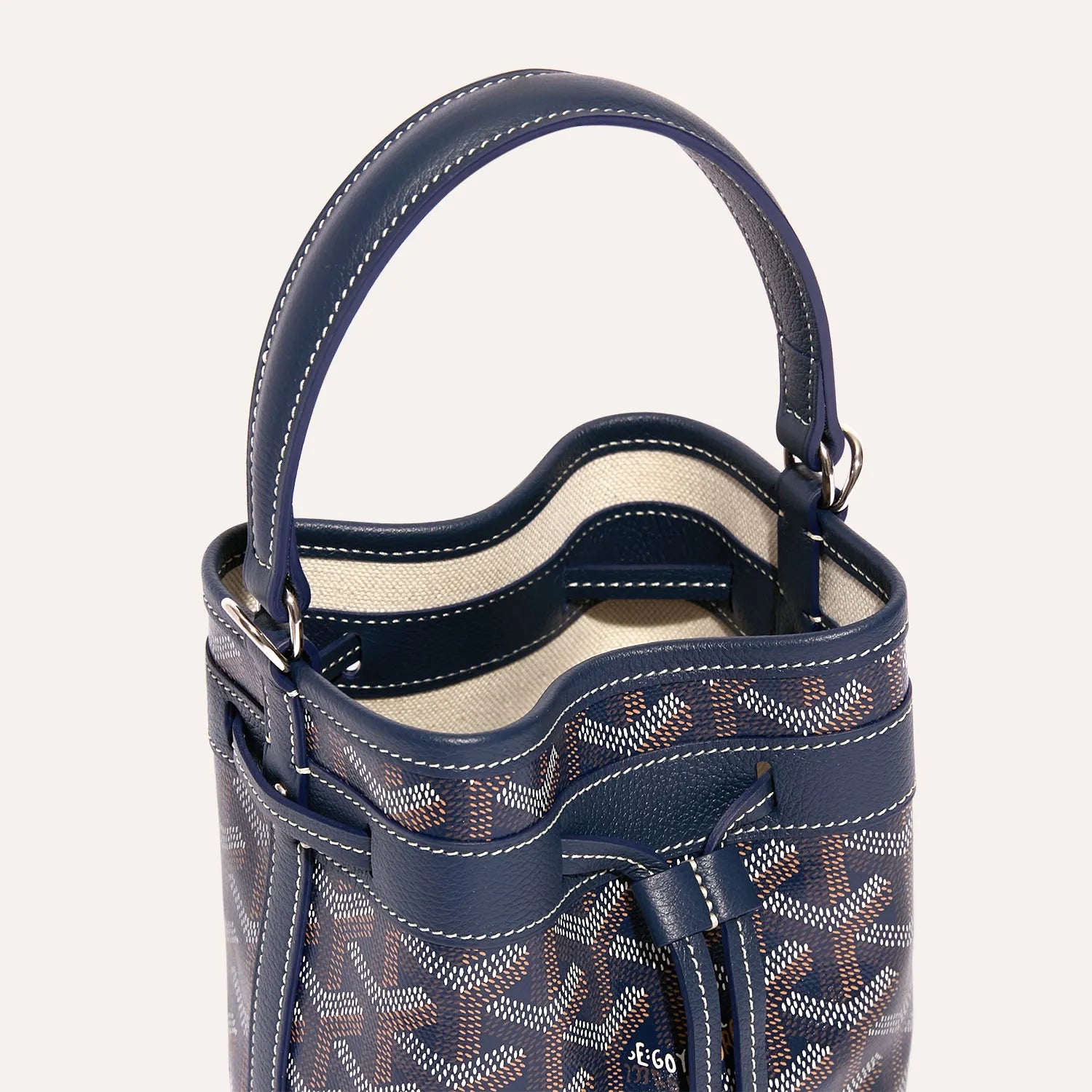 Petit Flot Mini bucket bag