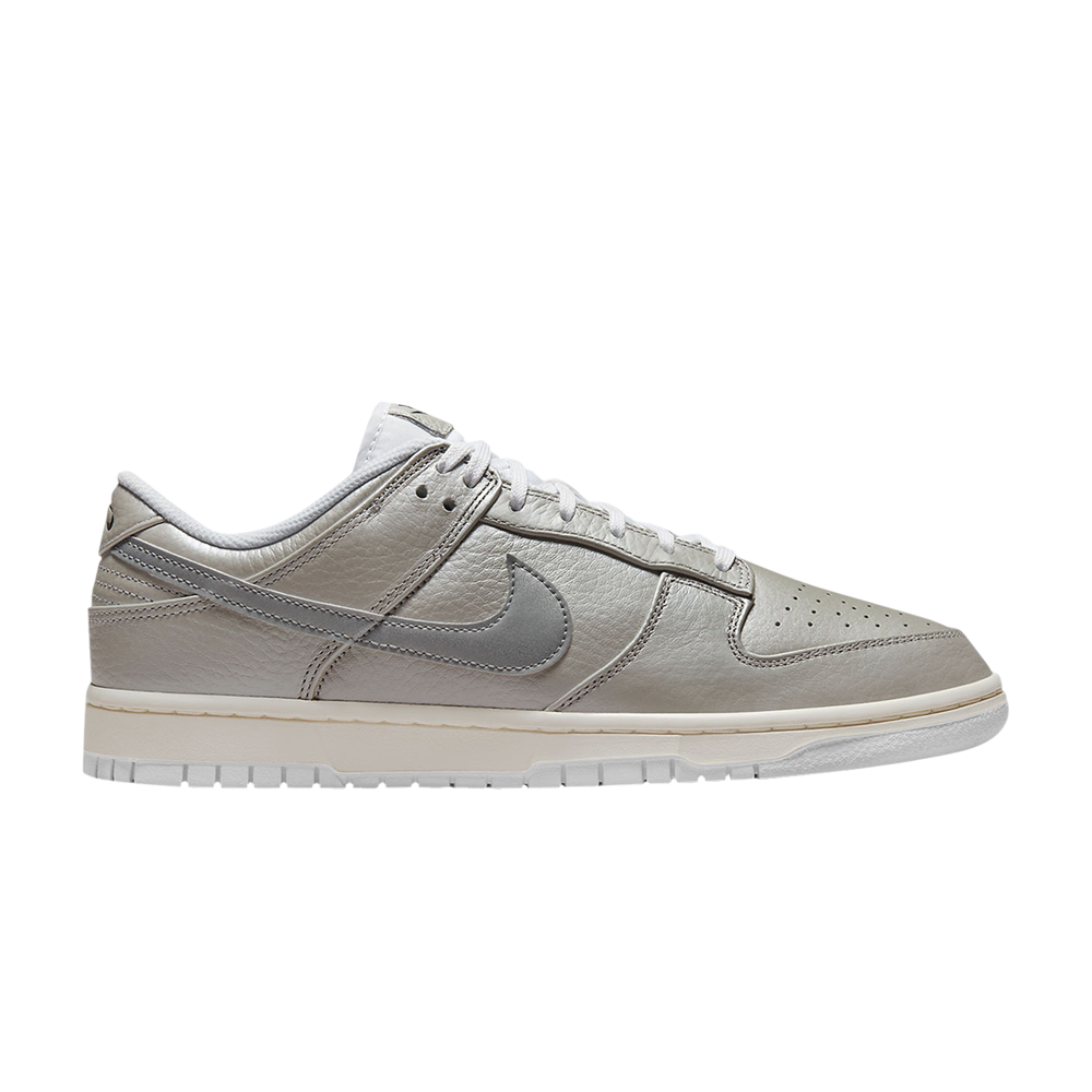 Dunk Low SE &