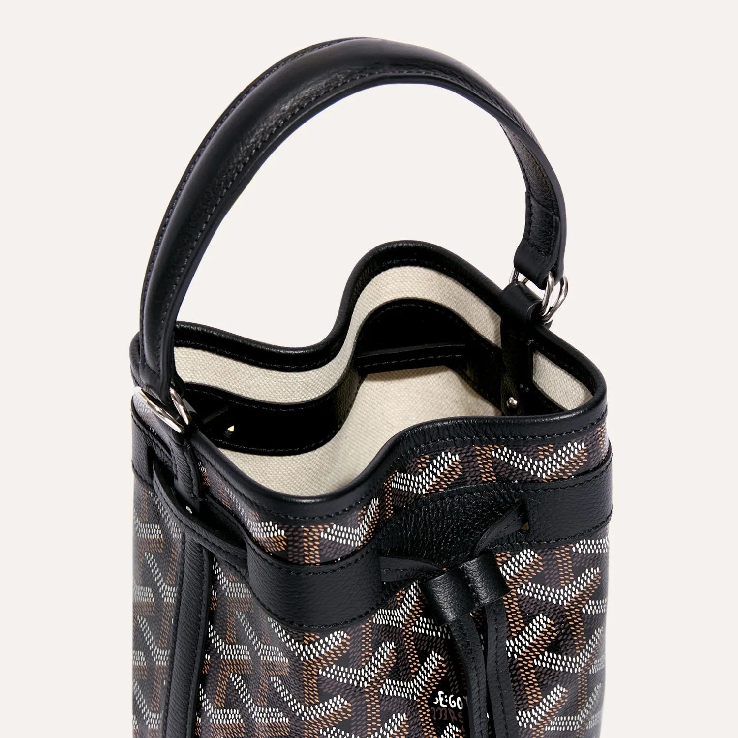 Petit Flot Mini bucket bag