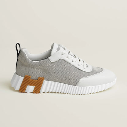 Bouncing sneaker