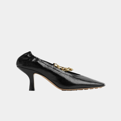 Sharp Chain Crinkled Calfskin Pump