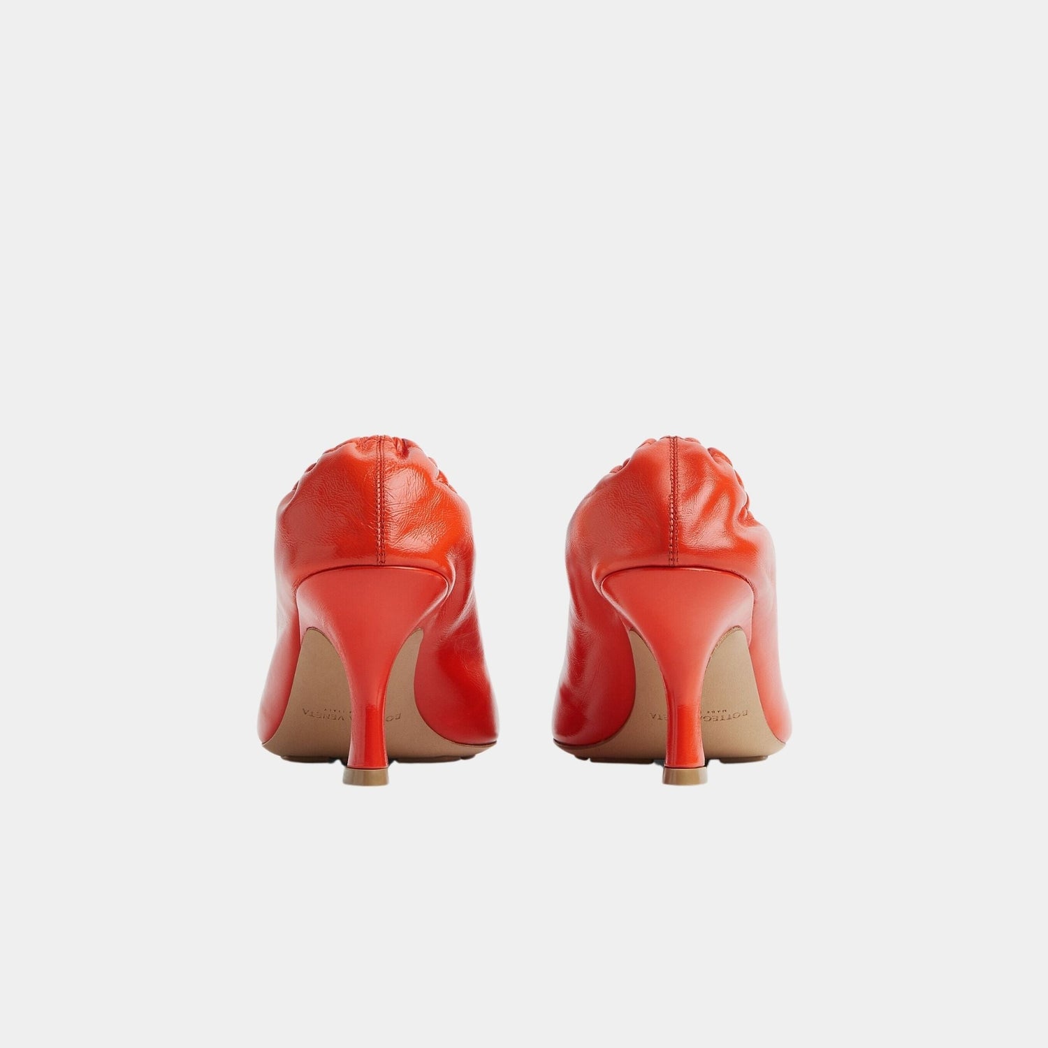Sharp Chain Crinkled Calfskin Pump