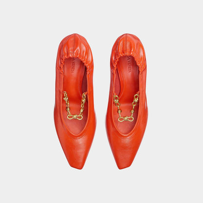 Sharp Chain Crinkled Calfskin Pump