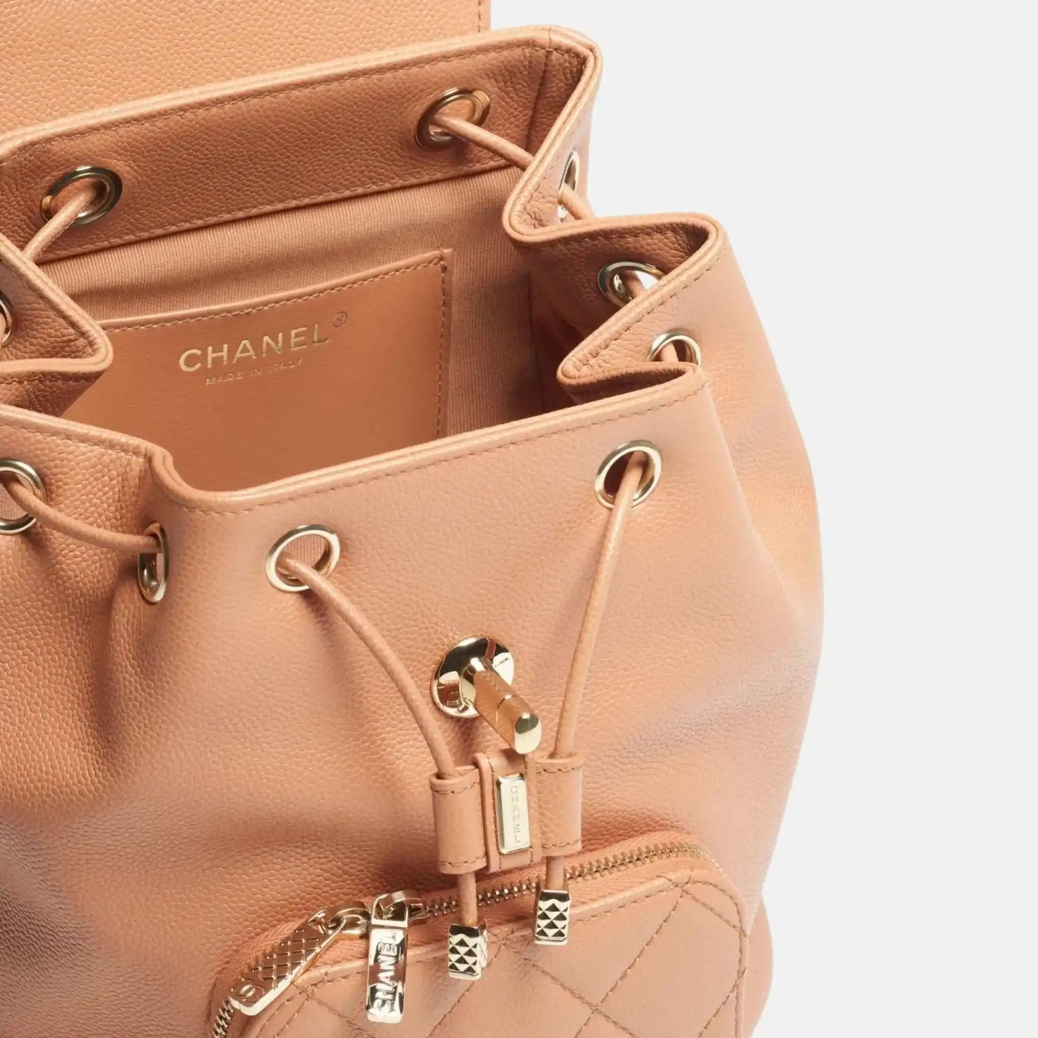 Backpack in Shiny Grained Calfskin and Gold Metal