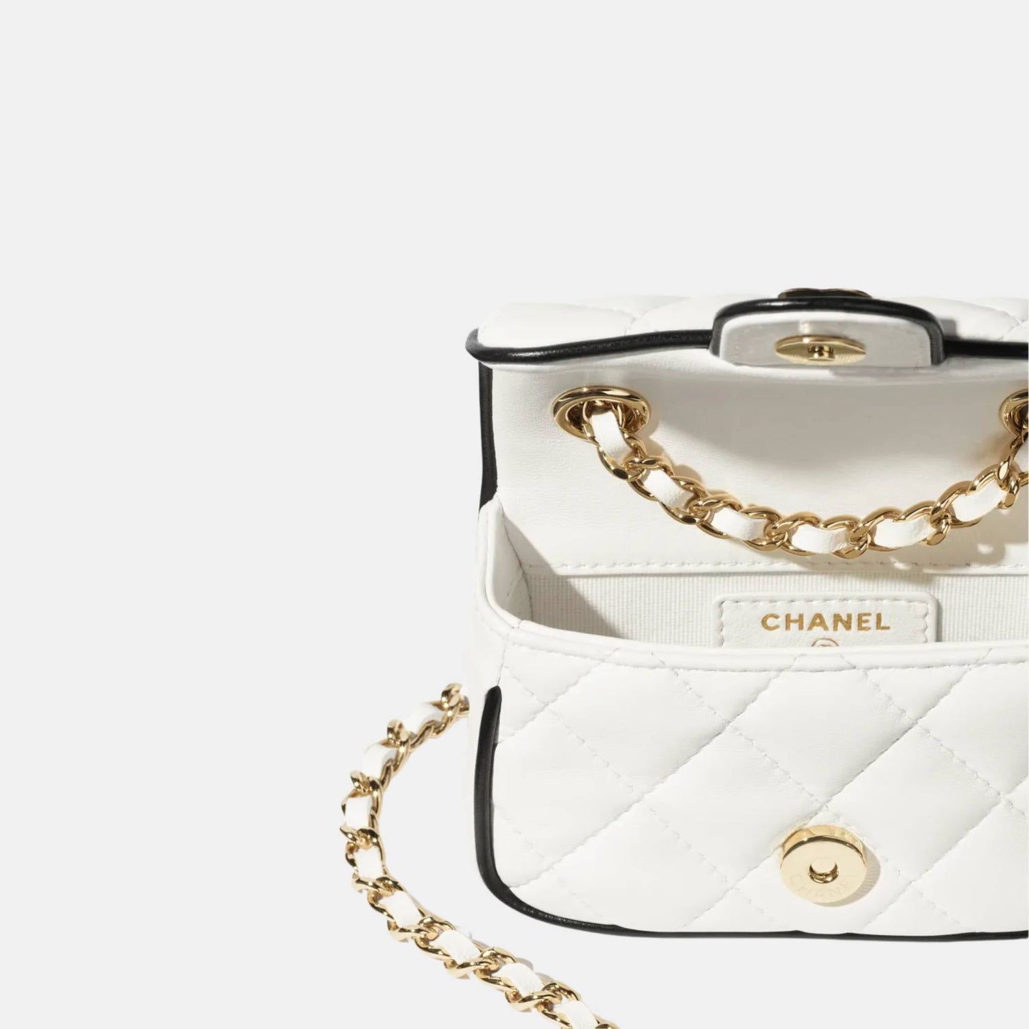 Clutch With Chain White And Black