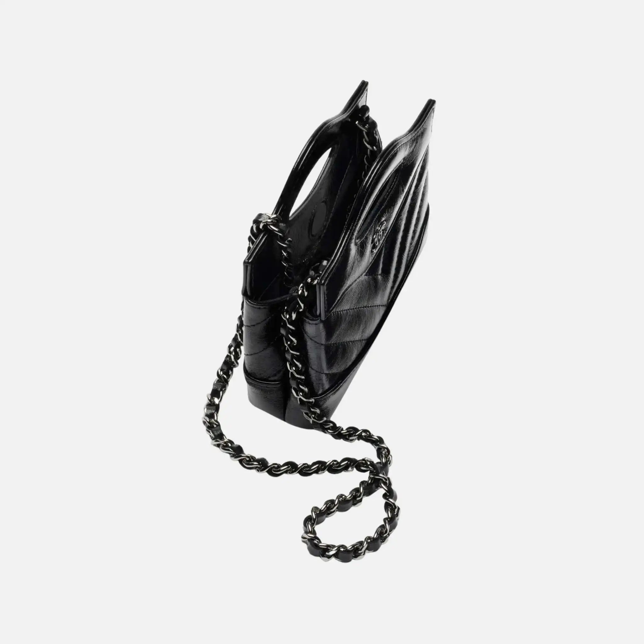 Clutch With Chain Shiny Lambskin Ruthenium Metal
