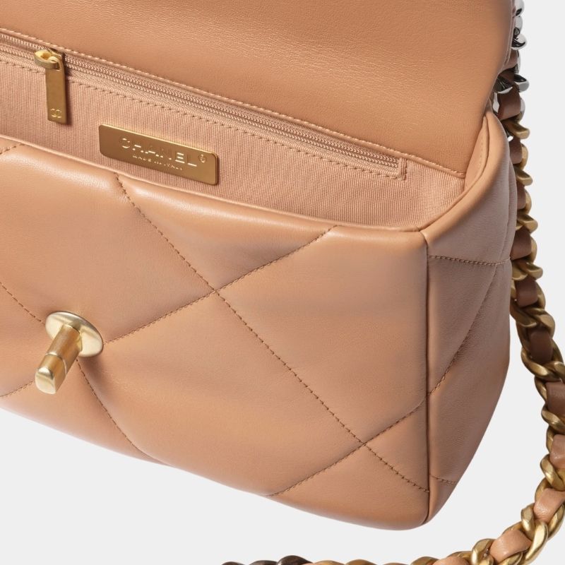 19 Handbag Fall-Winter 2024/25 Pre-Collection